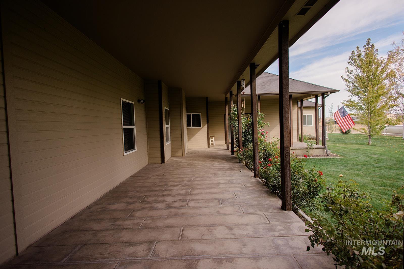 2273 Ne Summerwind Dr Property Photo 38
