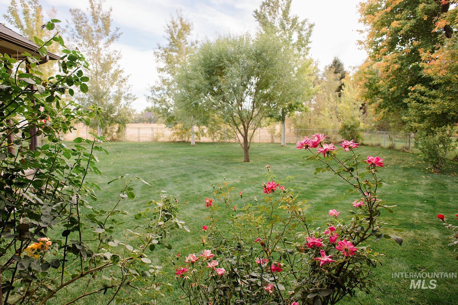 2273 Ne Summerwind Dr Property Photo 39
