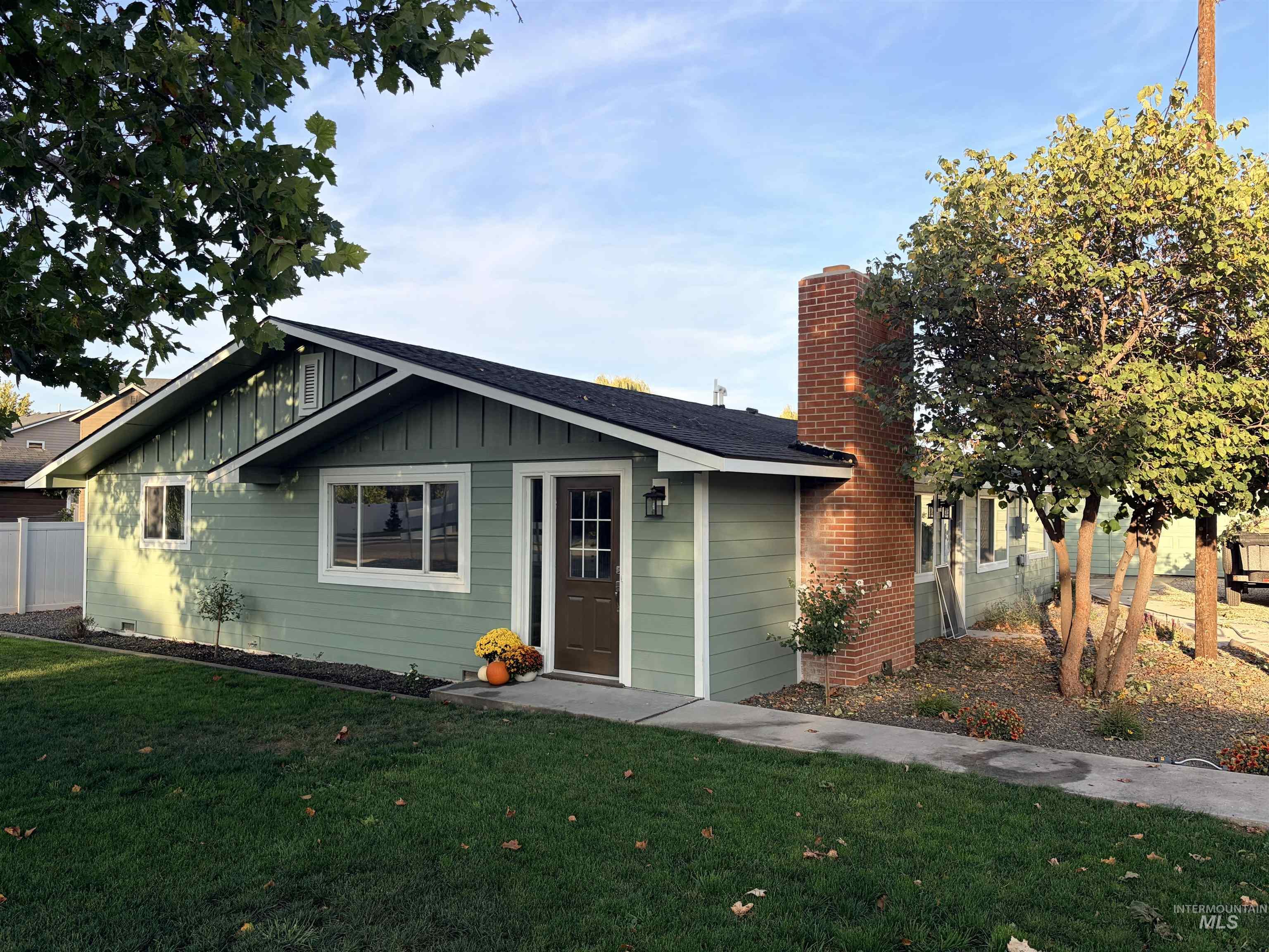 2815 Airport Property Photo 1