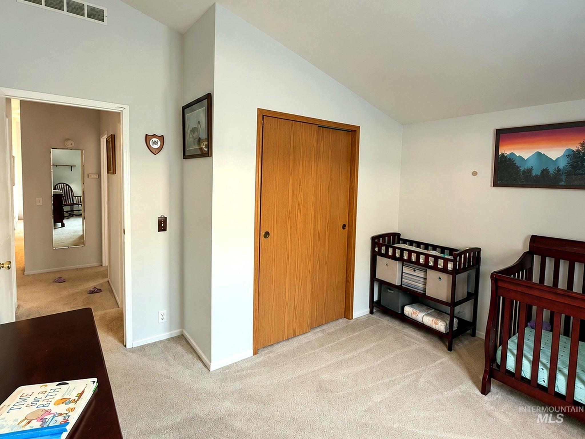 830 Tamarack Dr. Property Photo 14