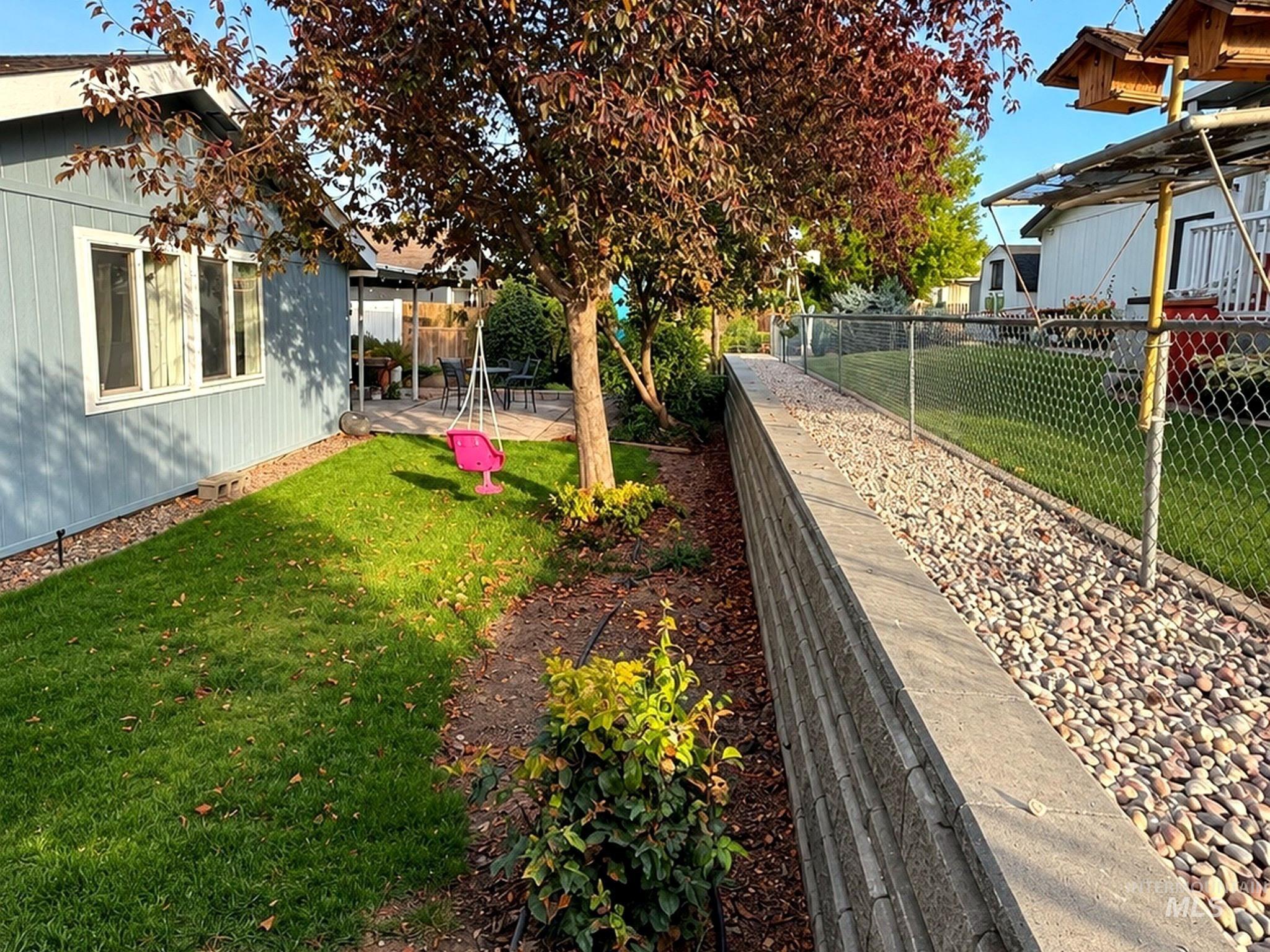 830 Tamarack Dr. Property Photo 22