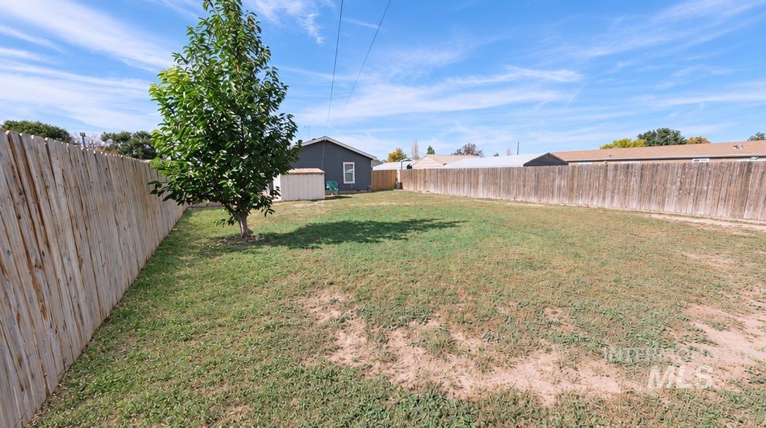 611 Conant Ave Property Photo 22