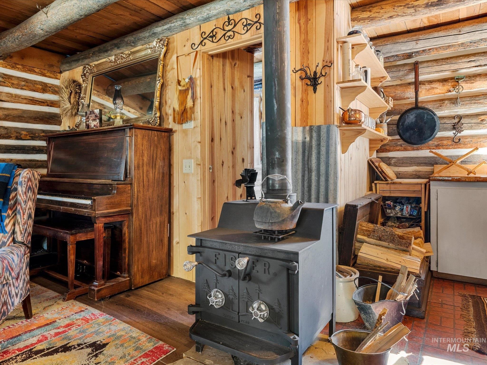 507 Secesh River Road Property Photo 16