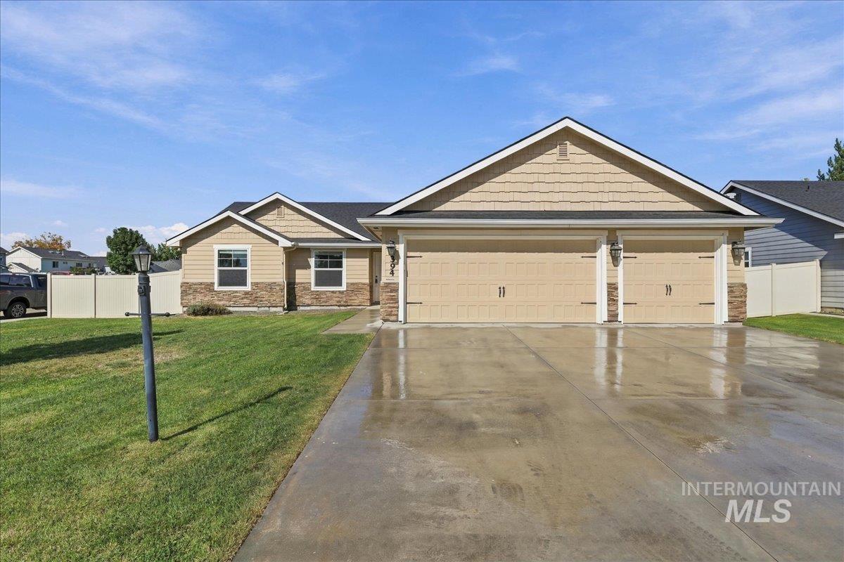 394 W Aspen Ct. Property Photo 2