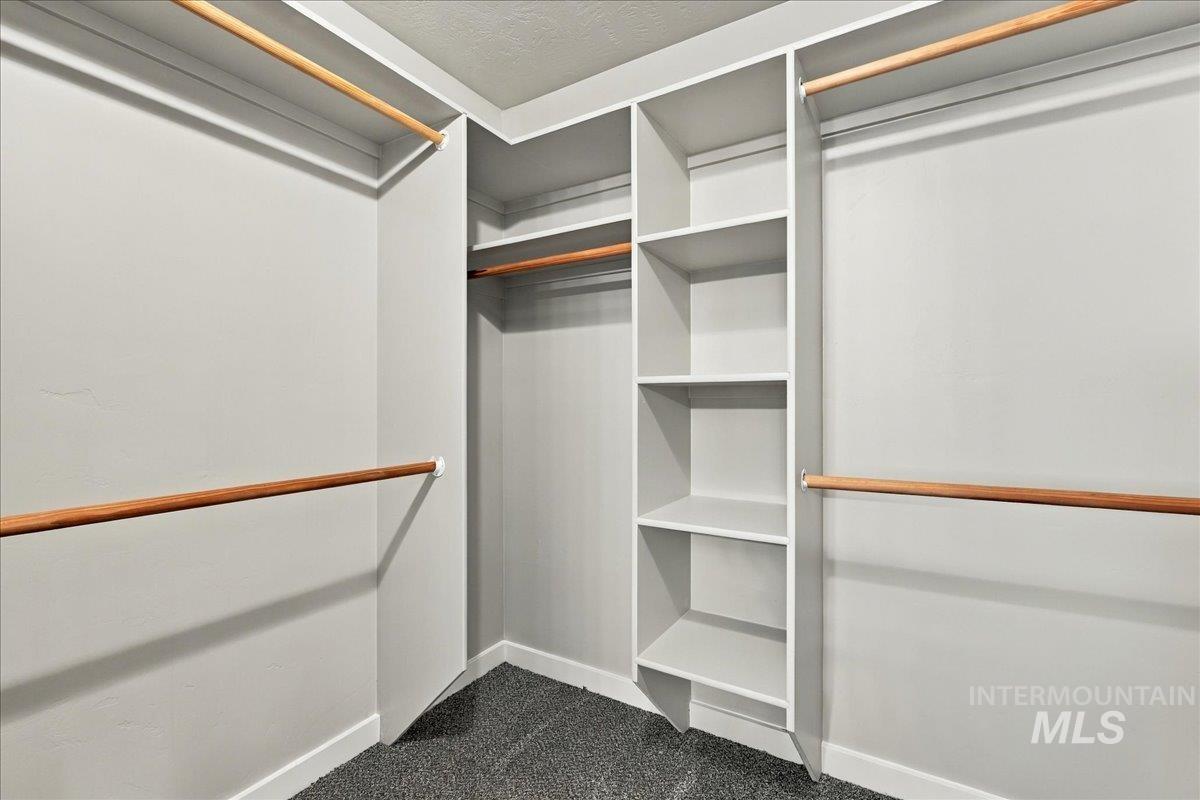 394 W Aspen Ct. Property Photo 23