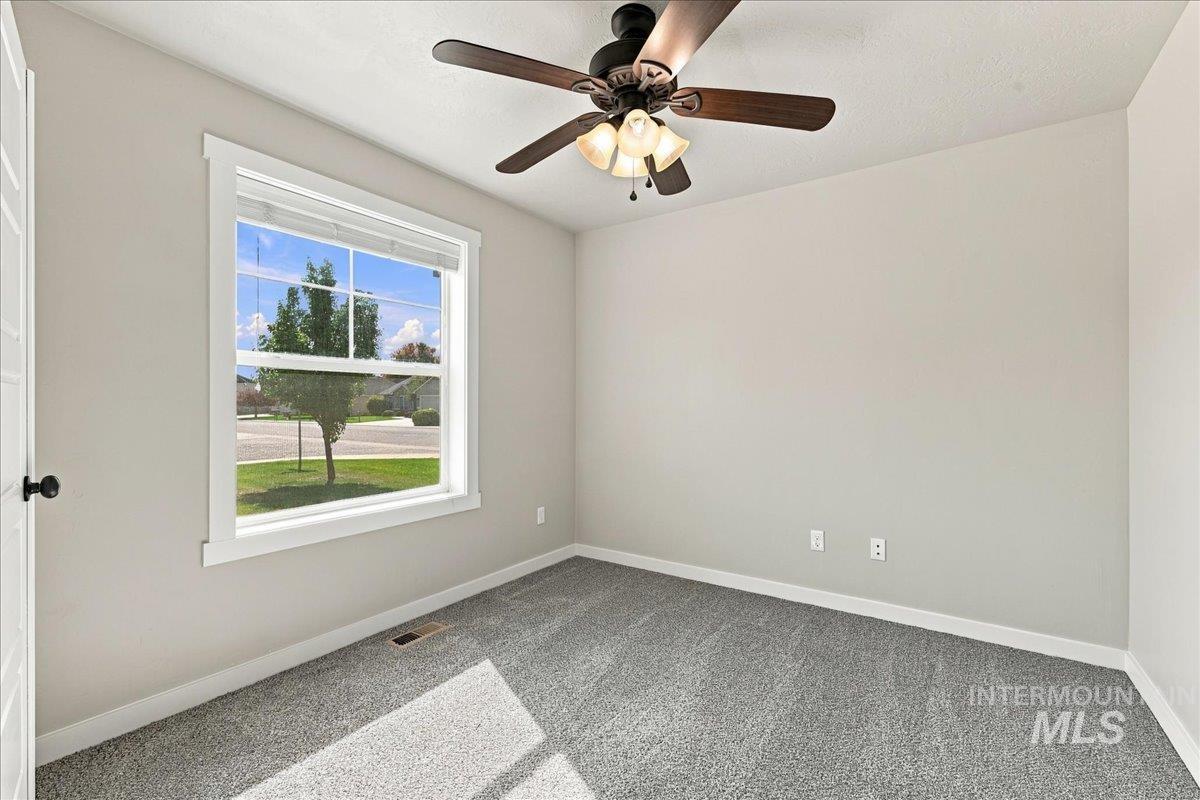 394 W Aspen Ct. Property Photo 24