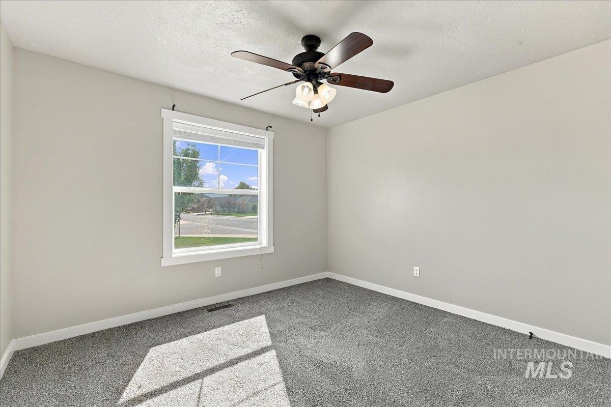 394 W Aspen Ct. Property Photo 25