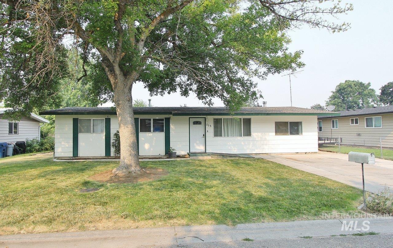 115 N Rowena Property Photo 1