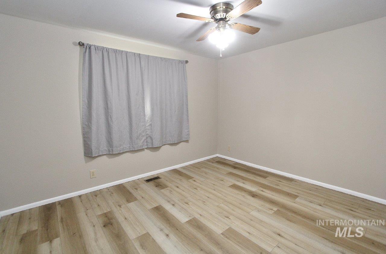 115 N Rowena Property Photo 16