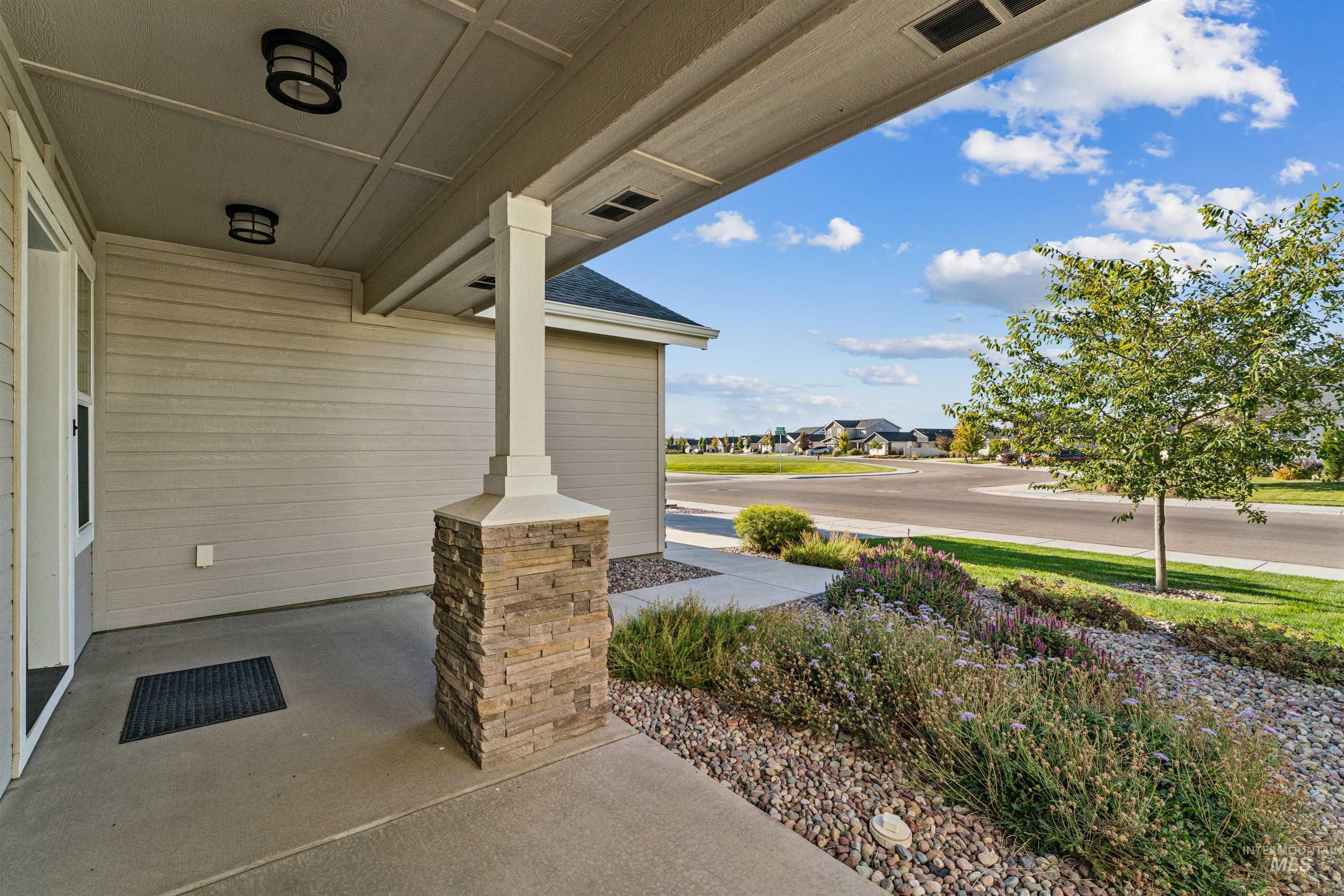 10288 Longtail Dr. Property Photo 5