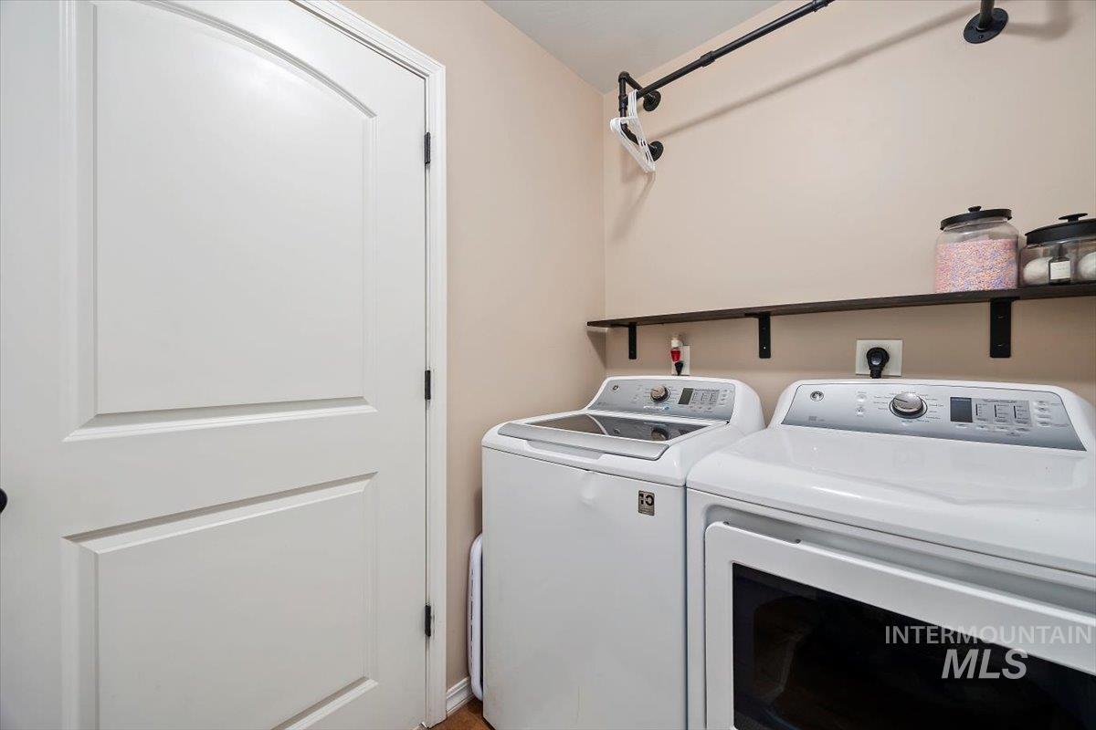 718 Conant Ave Property Photo 17