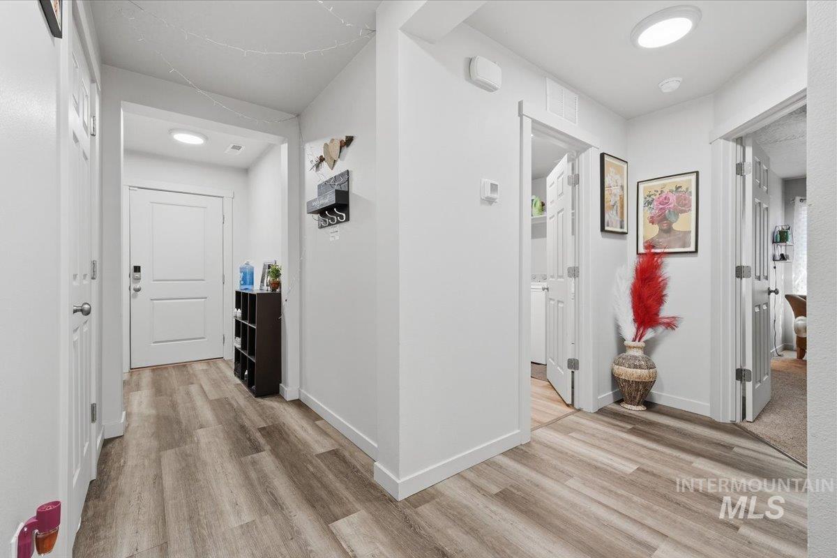 12871 Carkhill St. Property Photo 4