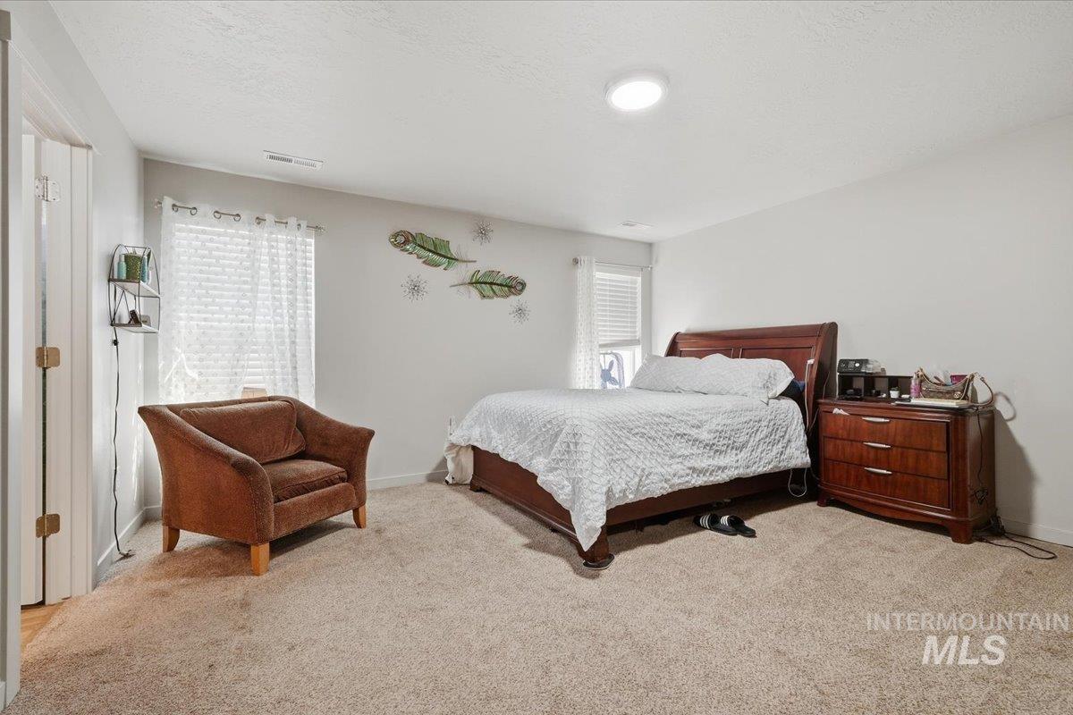 12871 Carkhill St. Property Photo 15