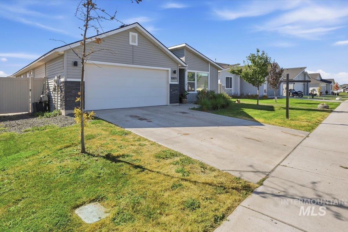 12871 Carkhill St. Property Photo 19