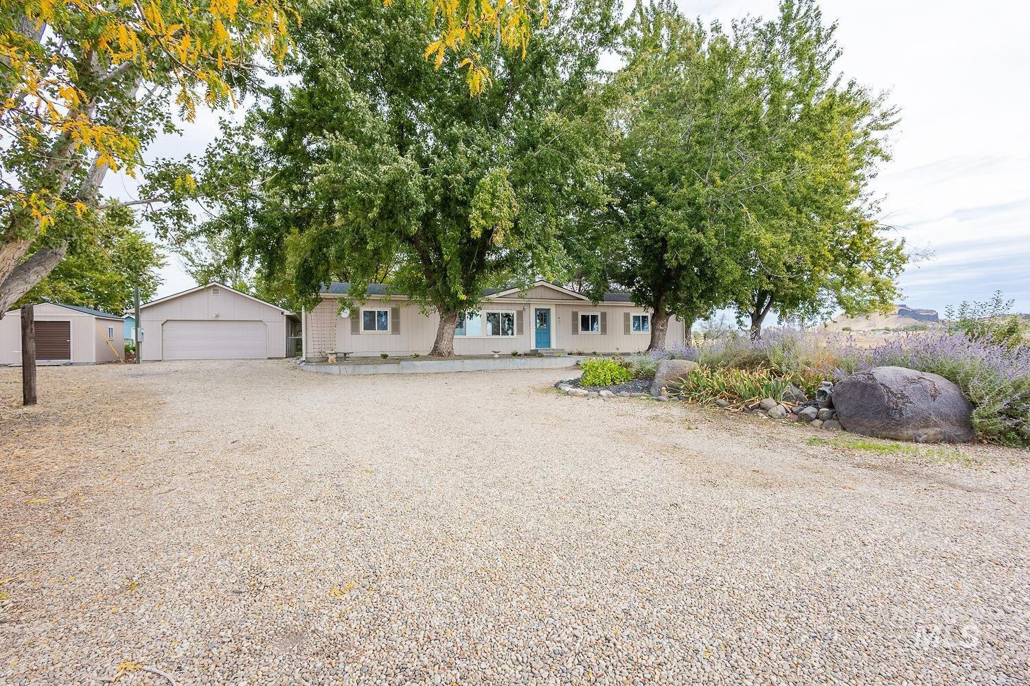 8262 Snake Property Photo 1