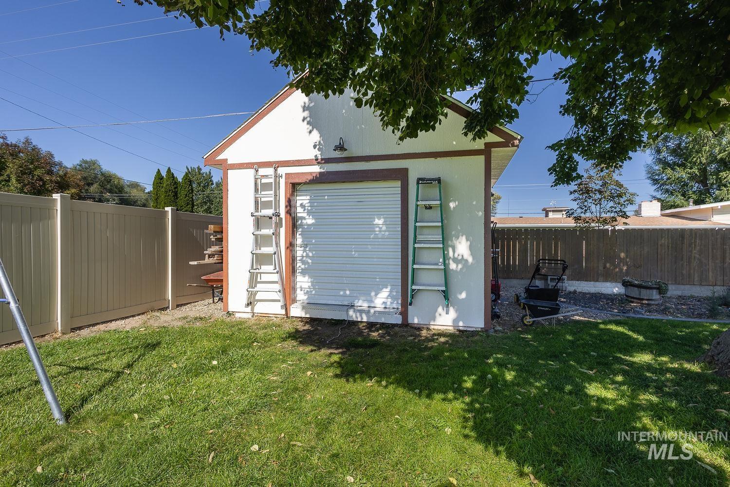 448 W Bird Property Photo 25
