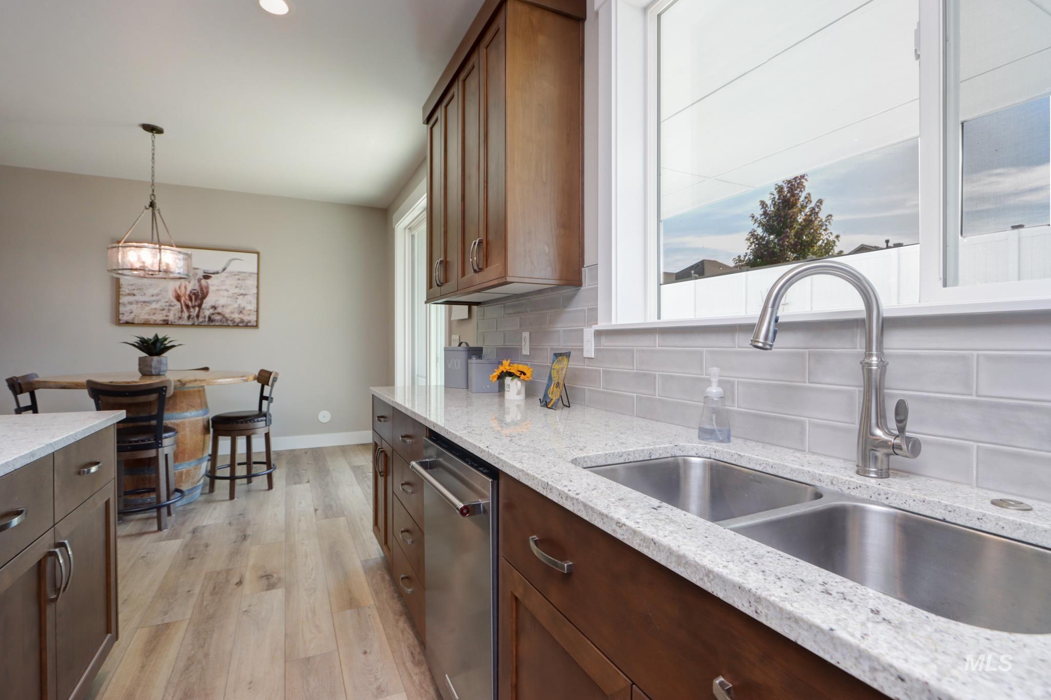 2649 Laidlaw Dr Property Photo 21