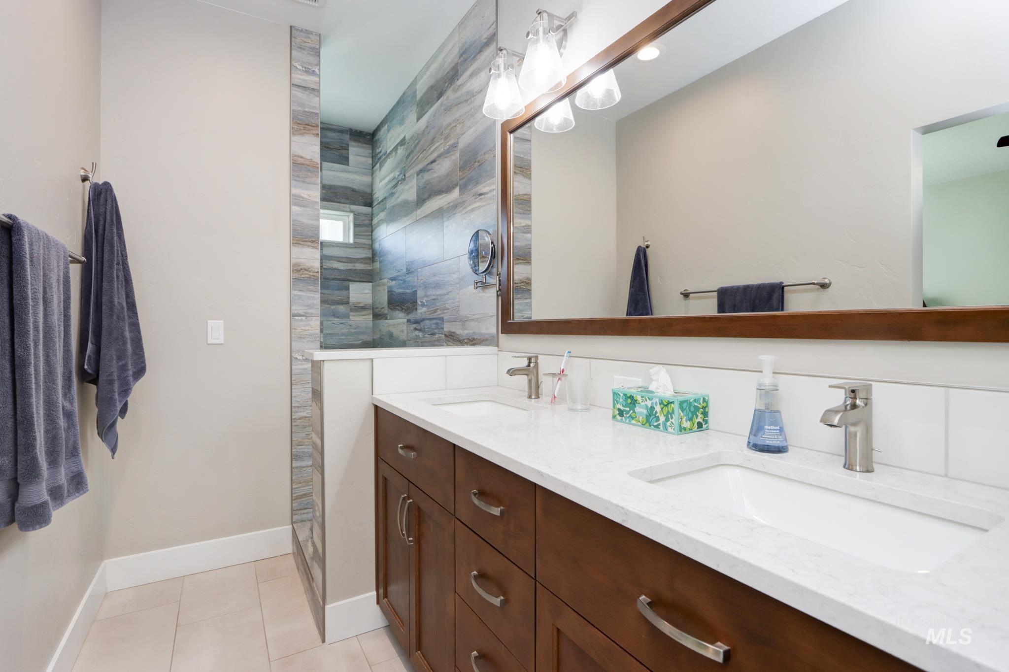 2649 Laidlaw Dr Property Photo 27