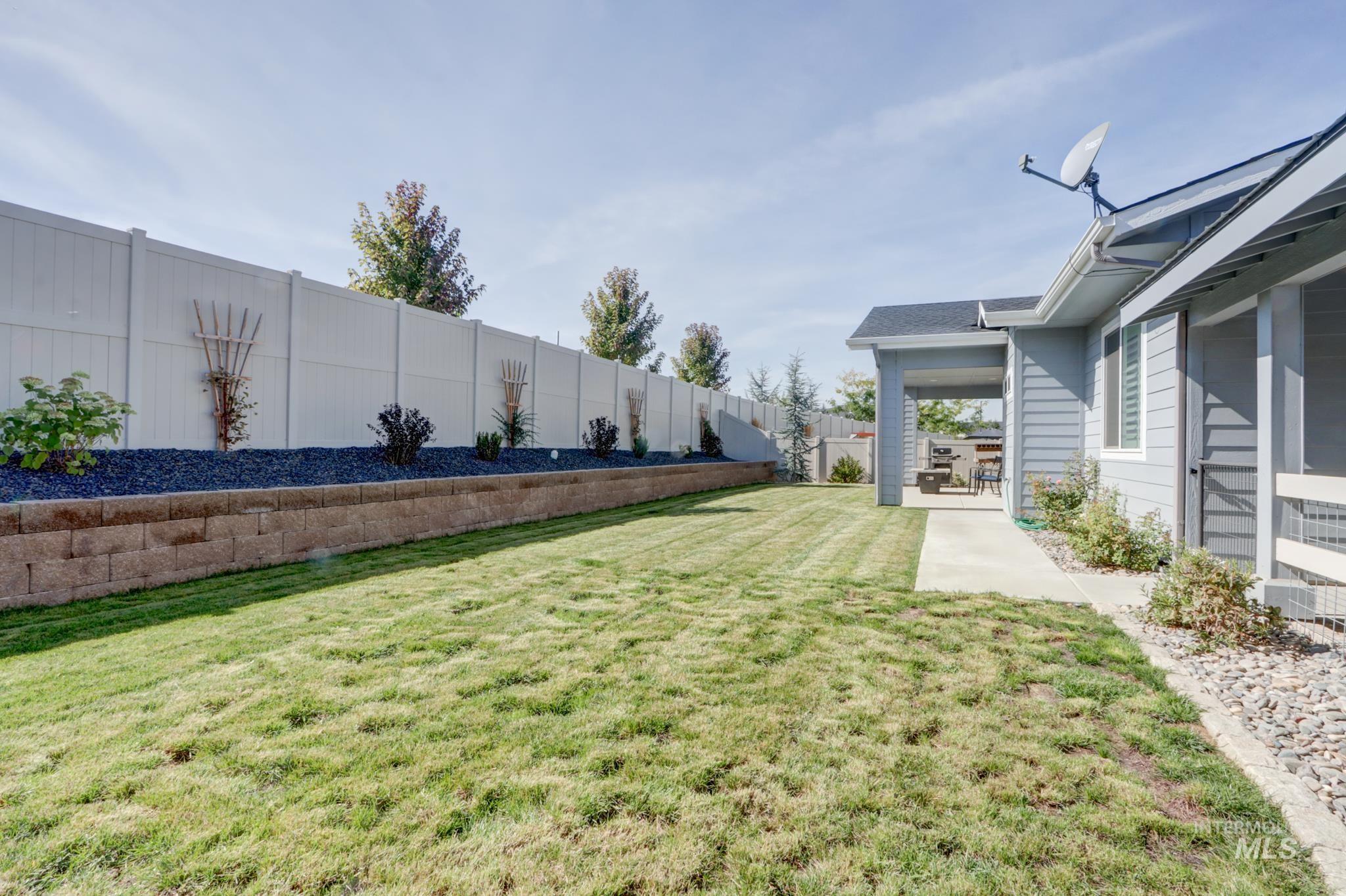 2649 Laidlaw Dr Property Photo 44
