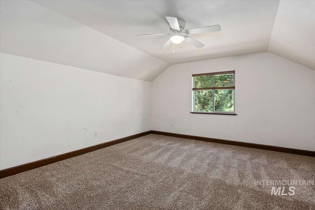 7 Northridge Way Property Photo 32