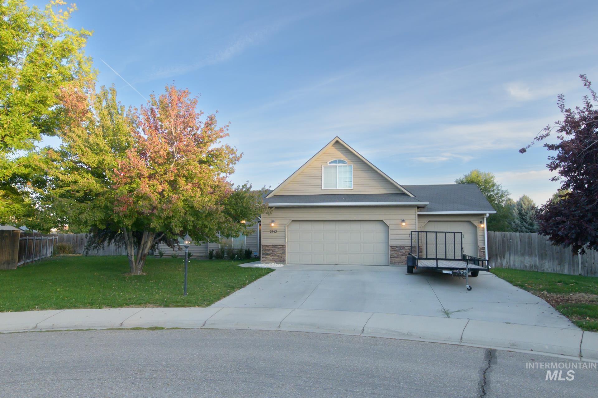 2342 N Alcorn Pl Property Photo 4