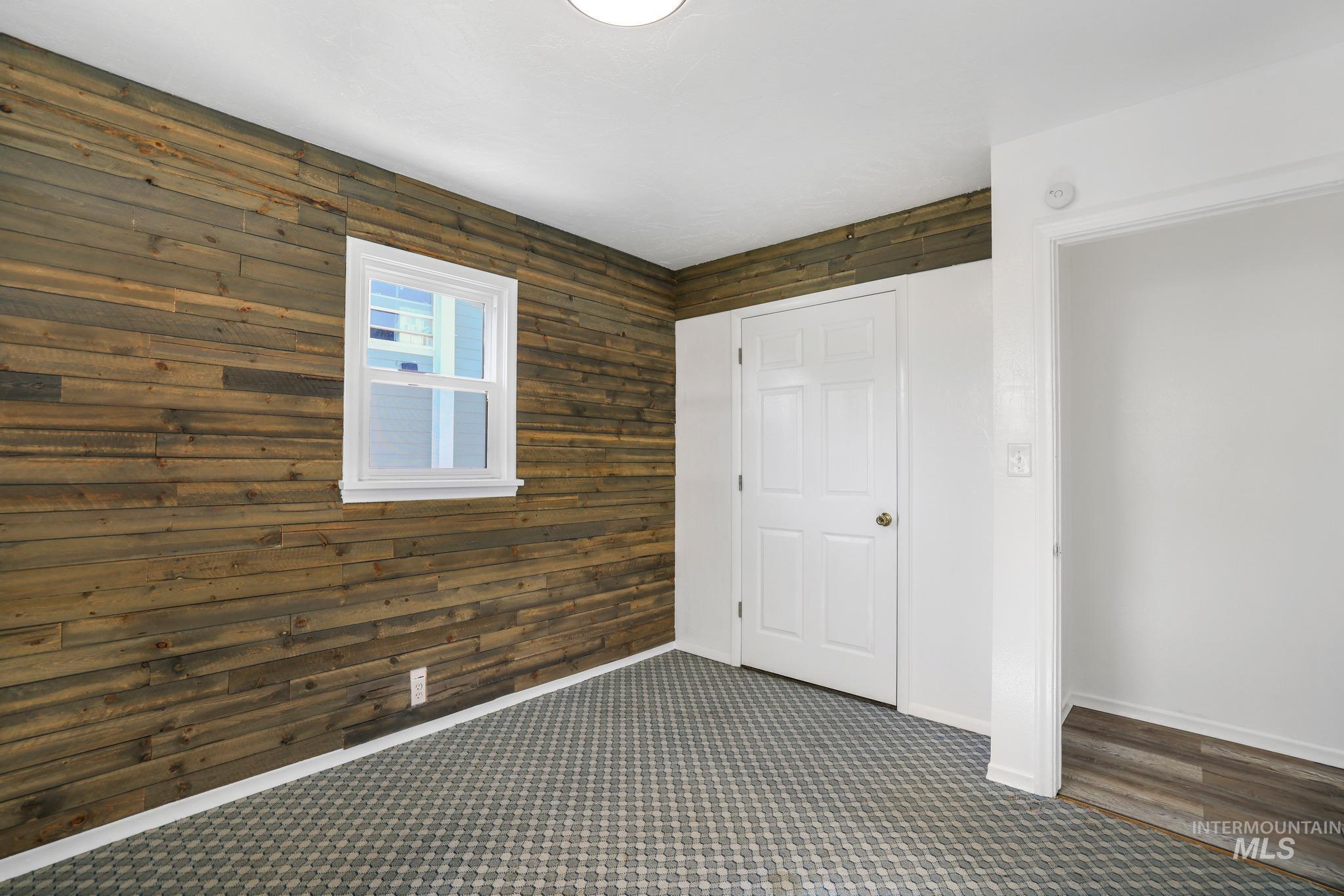 505 W Avenue D Property Photo 20