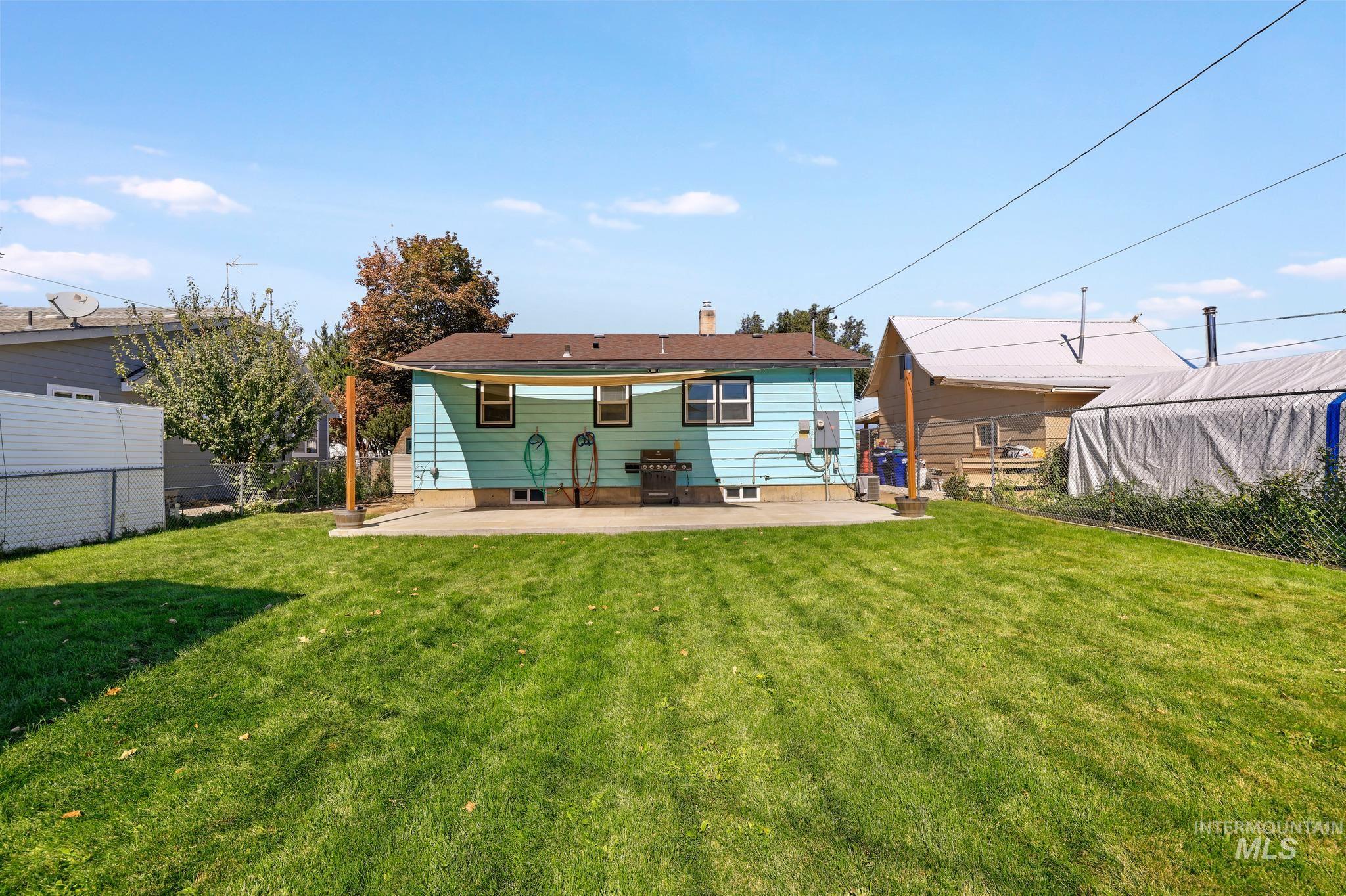 505 W Avenue D Property Photo 26