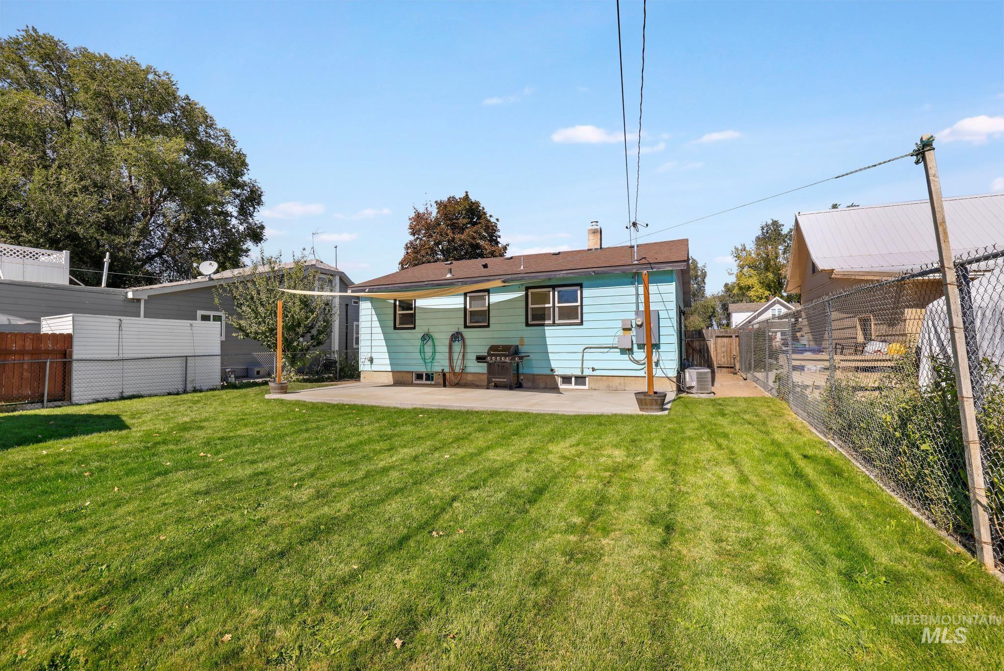 505 W Avenue D Property Photo 27