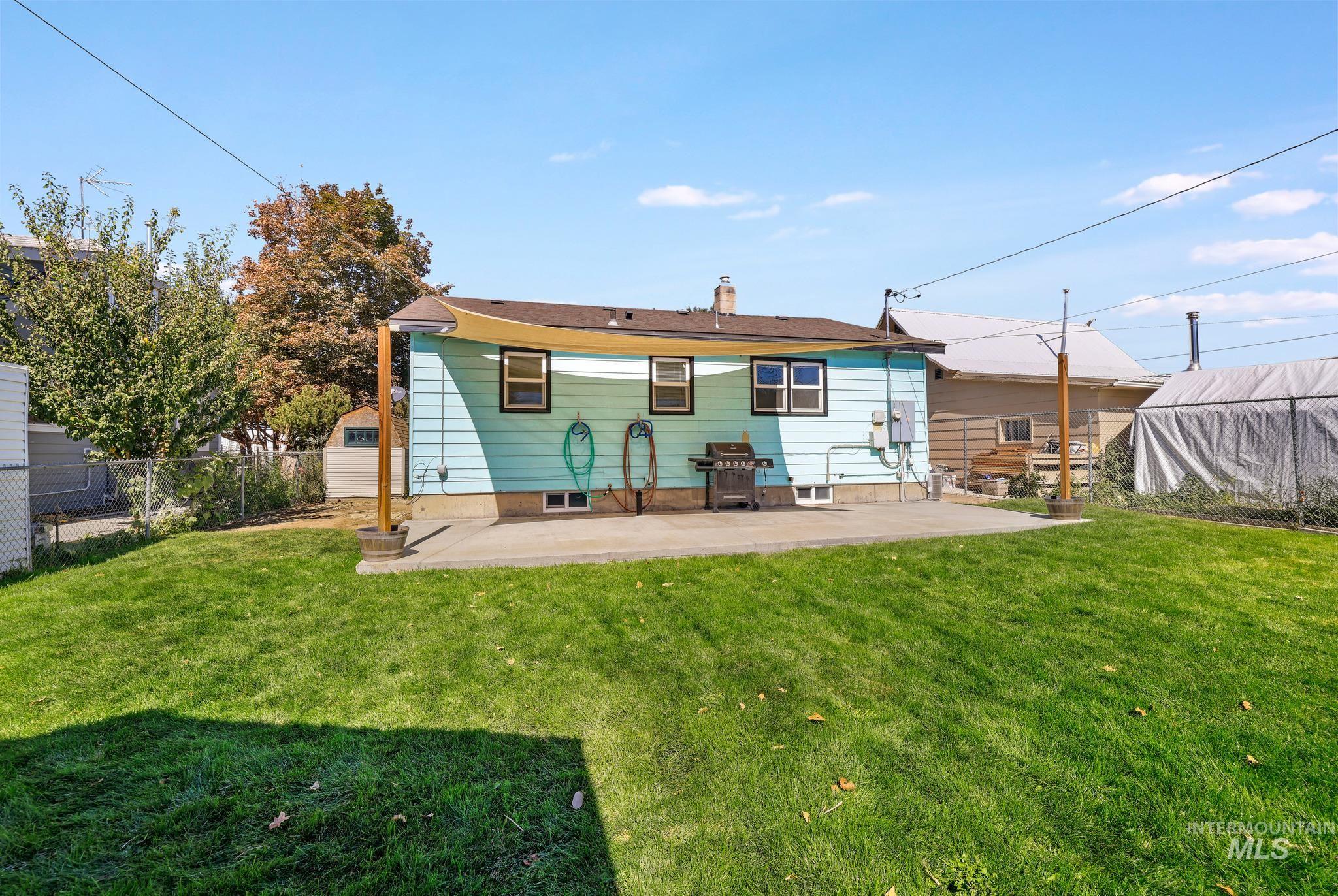 505 W Avenue D Property Photo 28