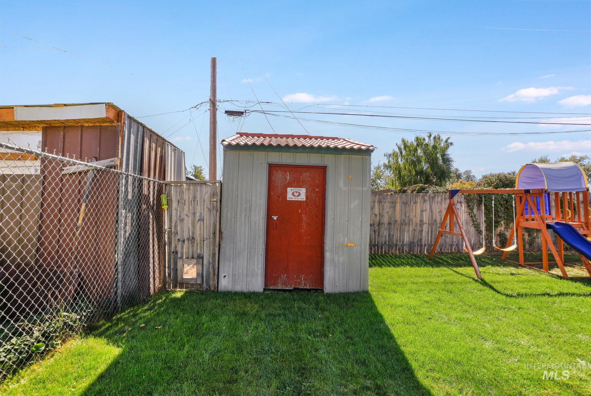 505 W Avenue D Property Photo 29