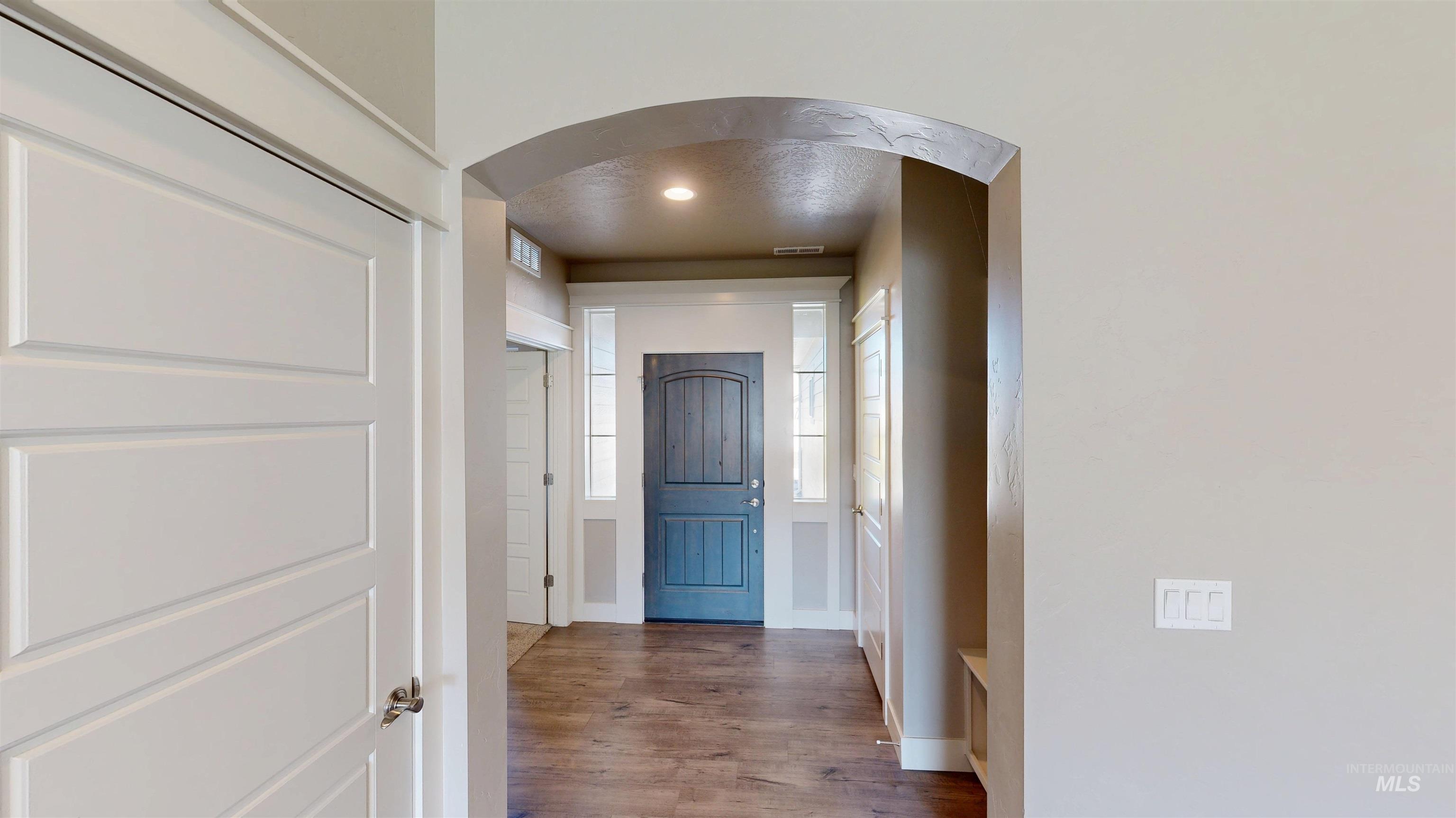 4155 Whistling Heights Way Property Photo 3