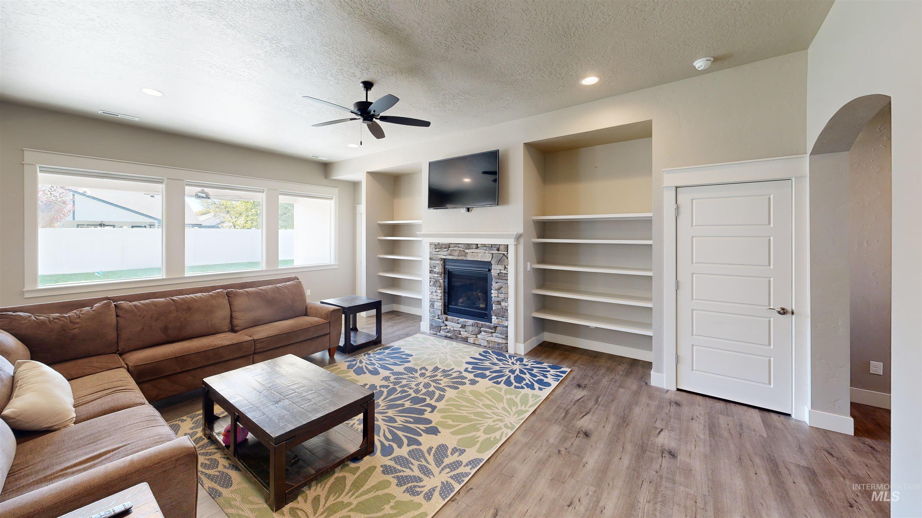 4155 Whistling Heights Way Property Photo 5
