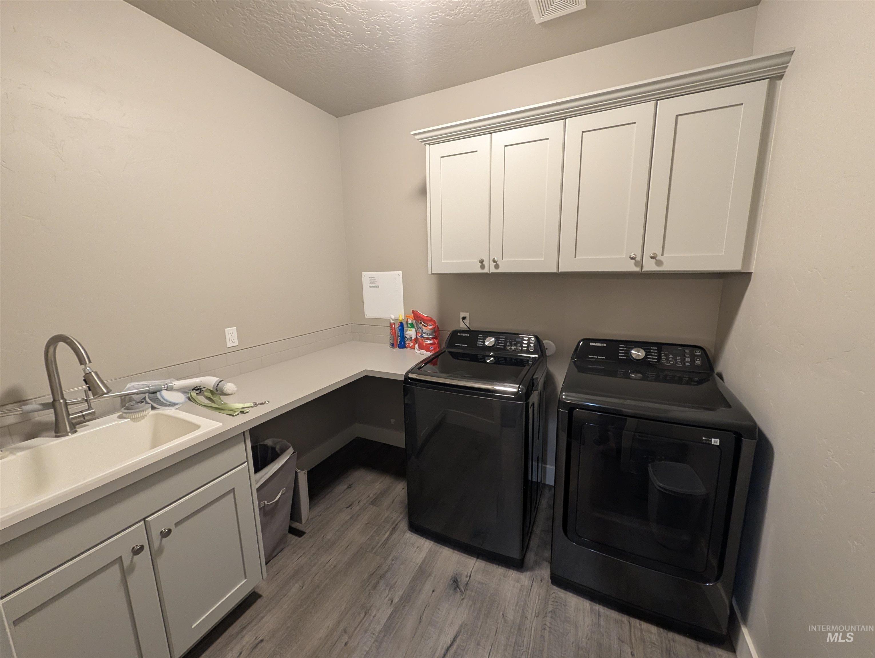 4155 Whistling Heights Way Property Photo 27