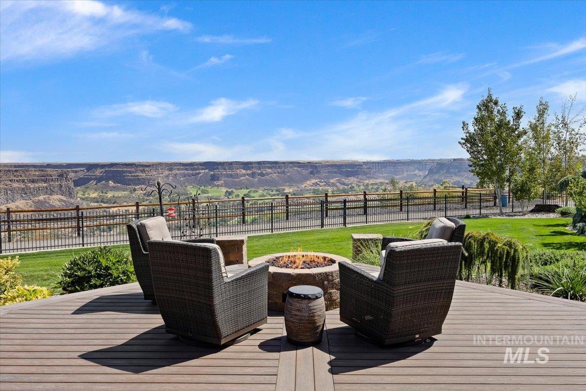 465 Canyon Rim Rd Property Photo 34