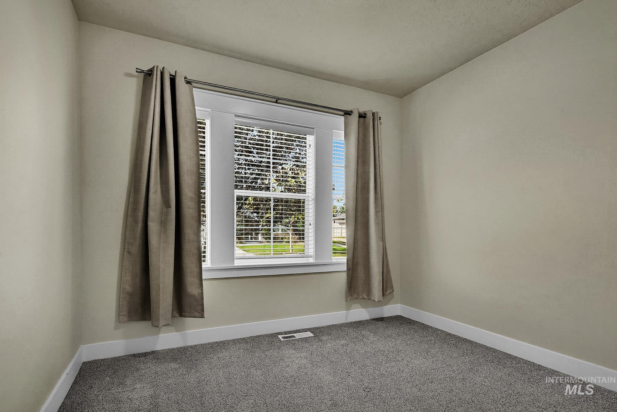 5268 S Palatino Ave Property Photo 7