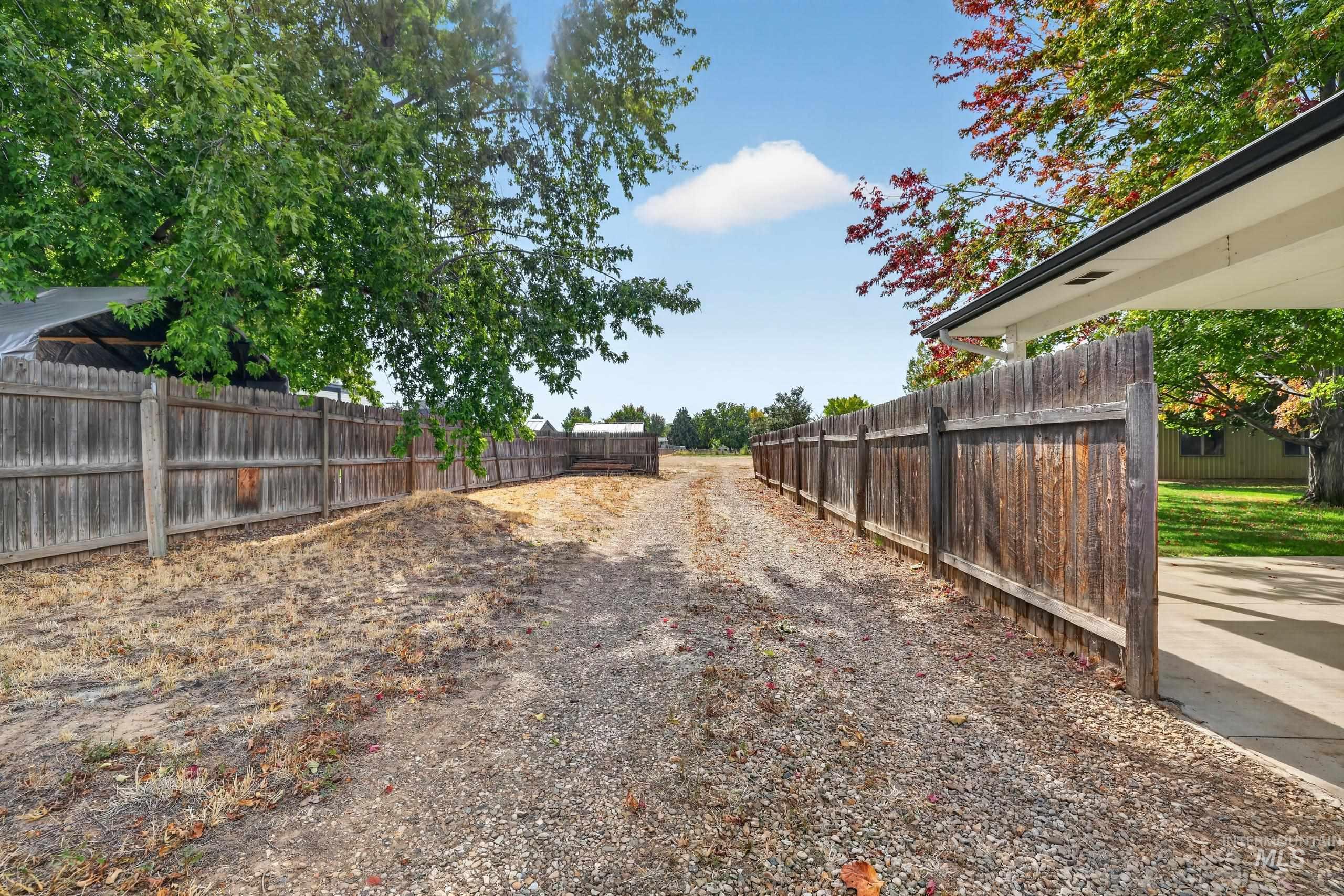 9055 W Highlander Rd Property Photo 34
