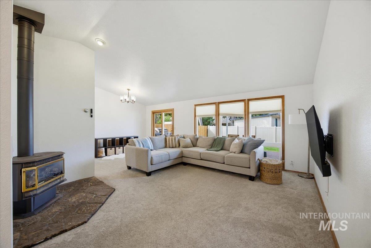 3321 N Lena Pl. Property Photo 3