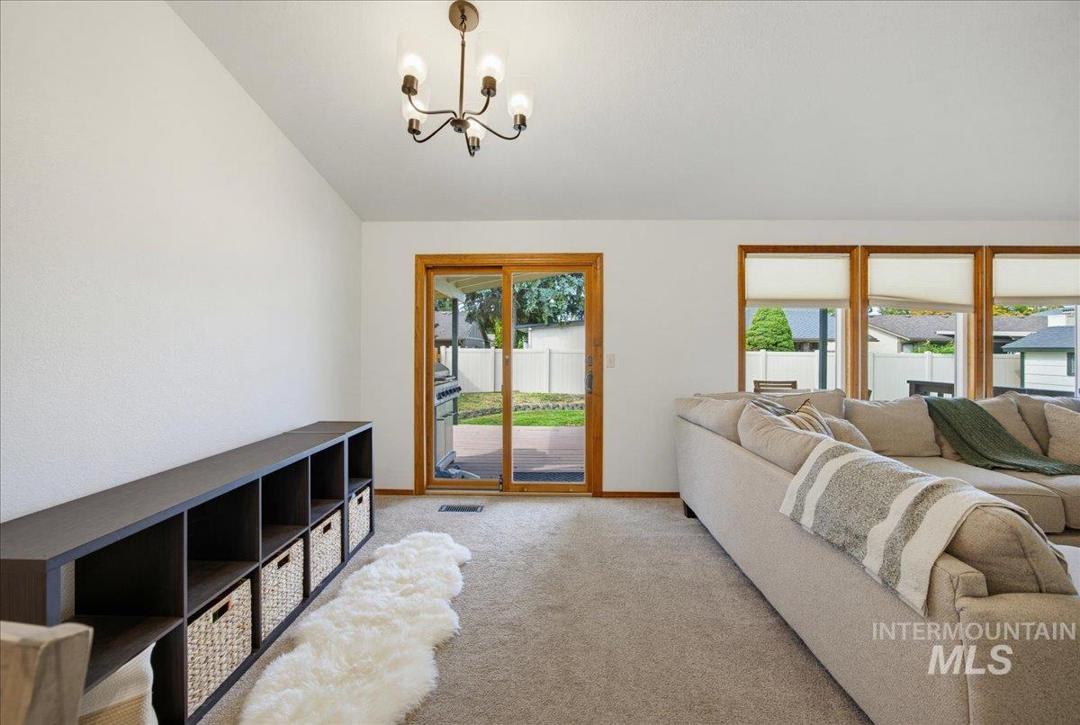 3321 N Lena Pl. Property Photo 5