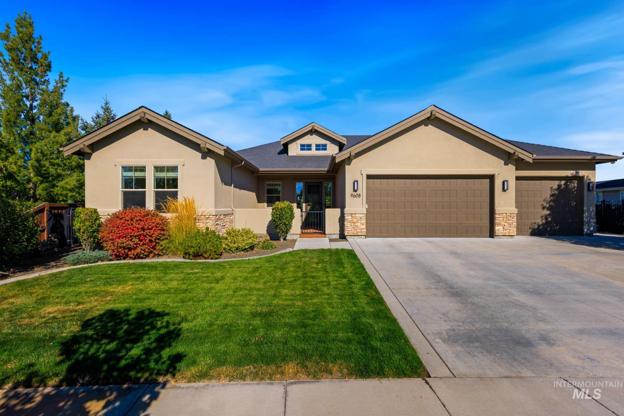 9608 W Twisted Vine Dr Property Photo 12