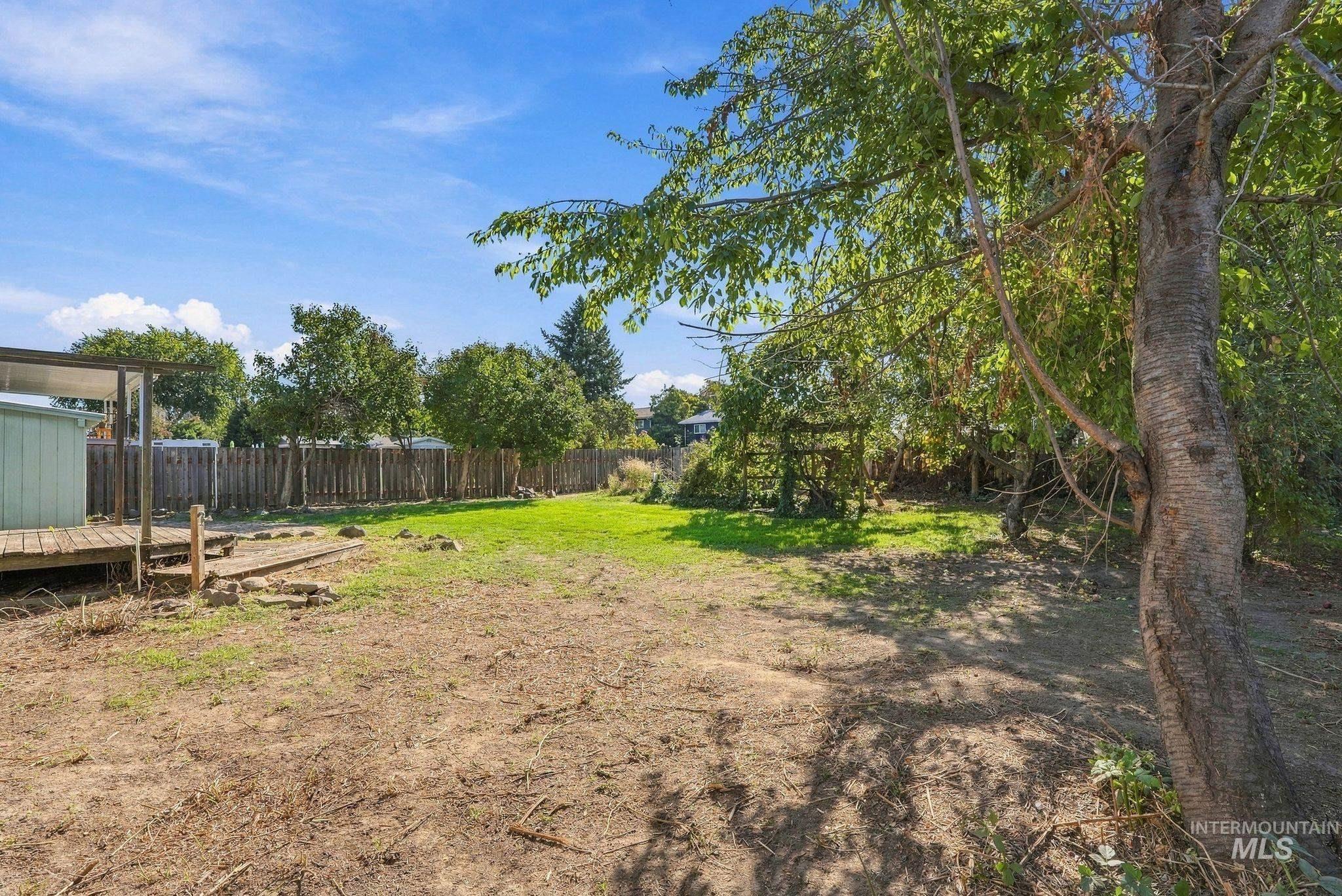 2006 Powers Drive Property Photo 2