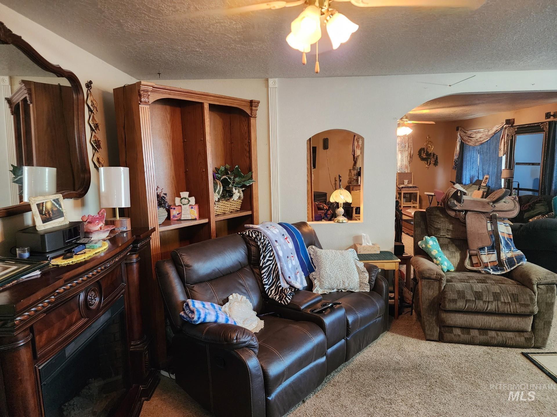 637 Sw Paiute Street Property Photo 15