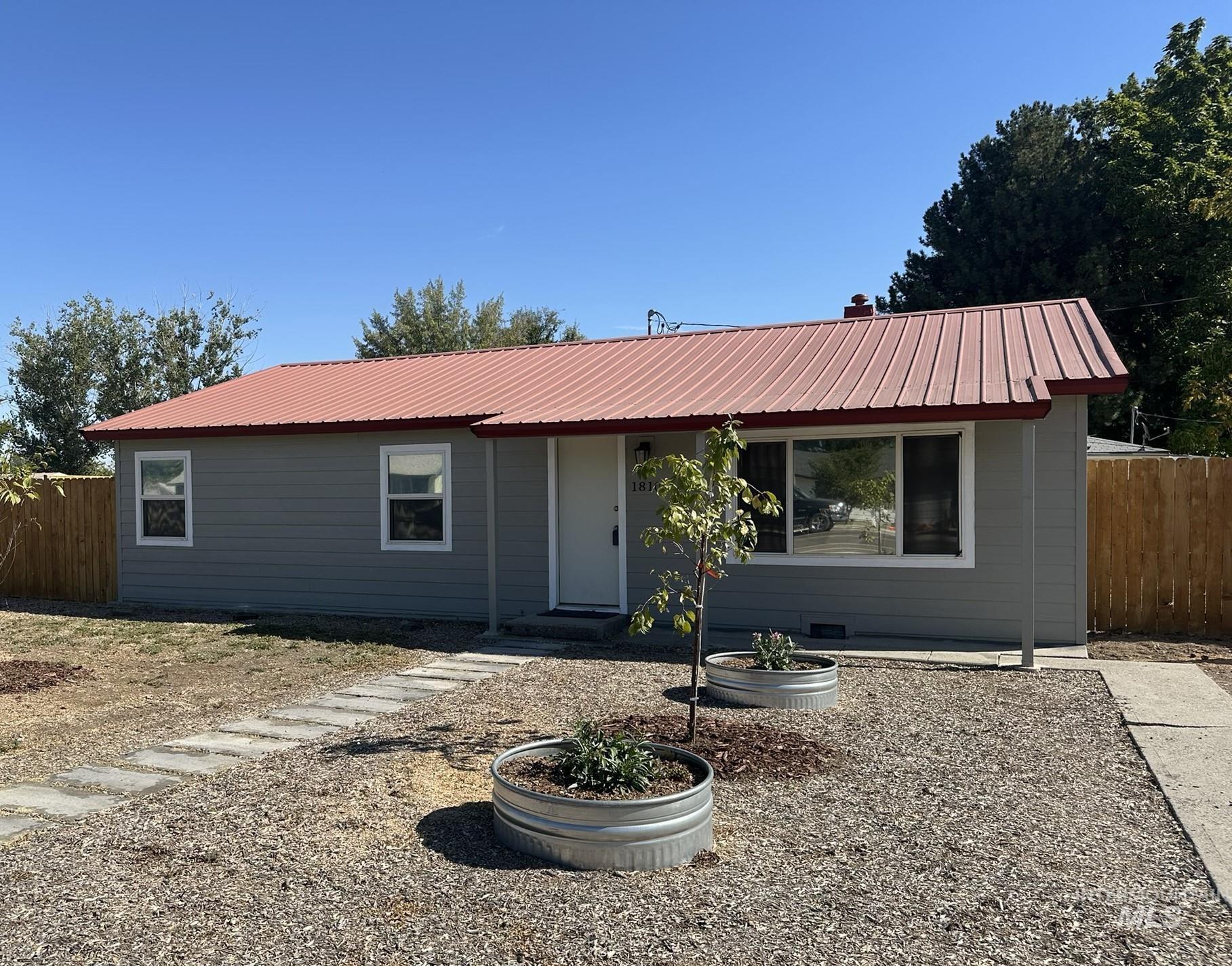 1810 Allen Ave Property Photo 1