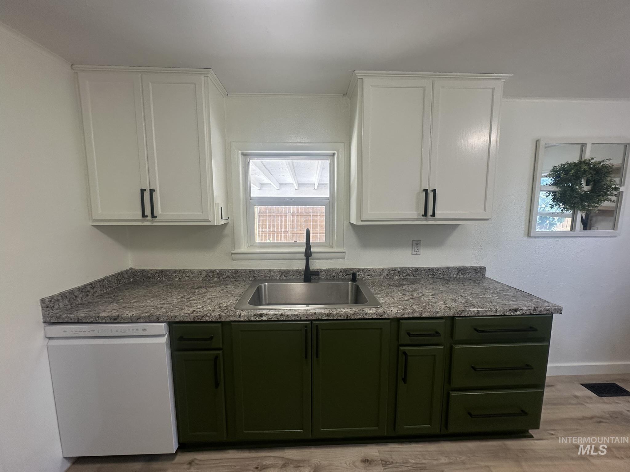 1810 Allen Ave Property Photo 10