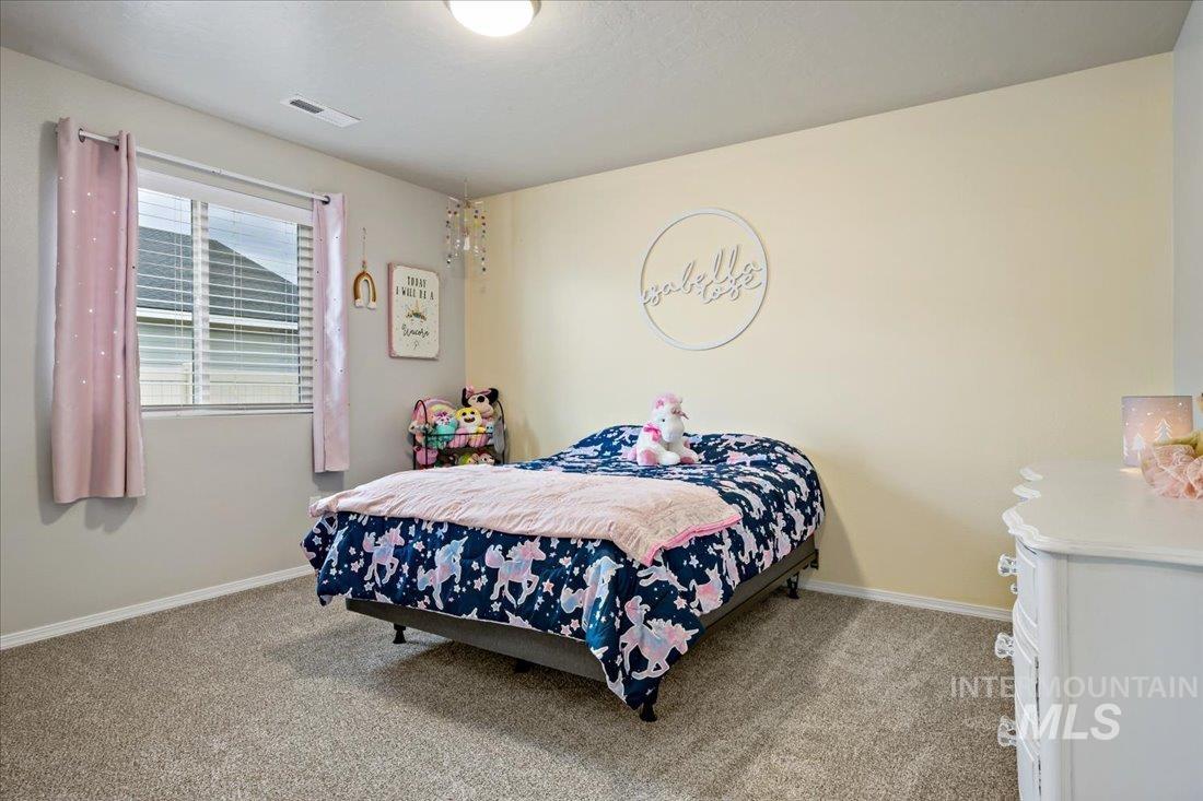 2262 N Mountain Ash Avenue Property Photo 25