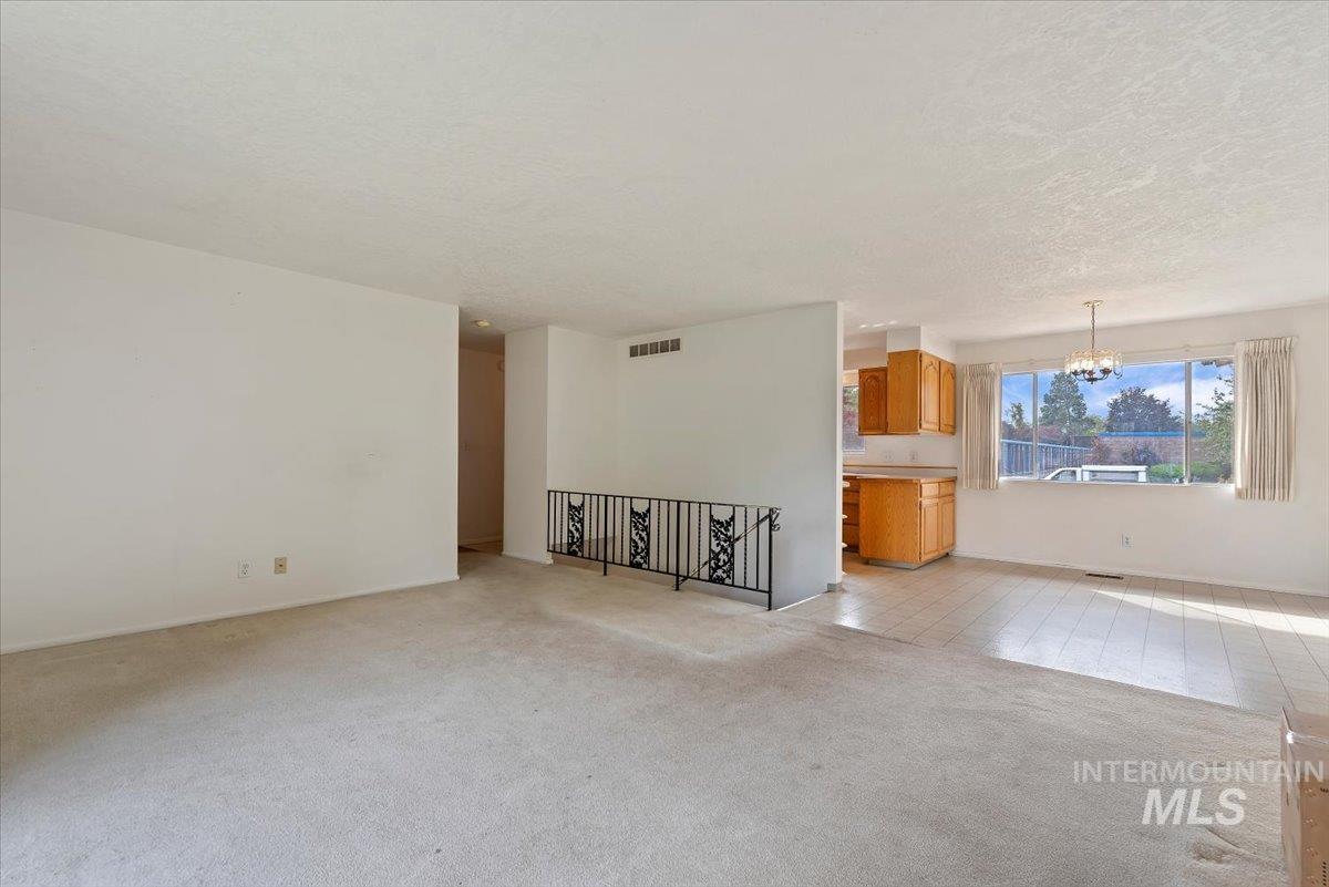 4828 W Kootenai Street Property Photo 12