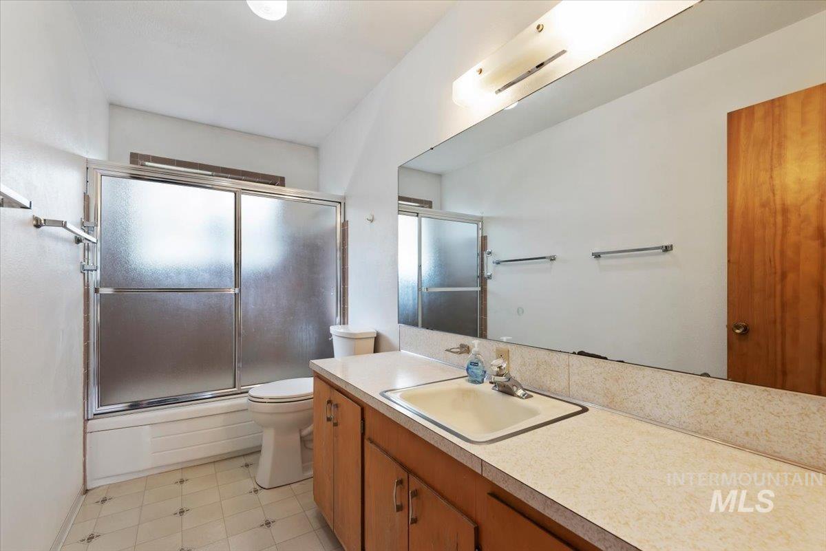 4828 W Kootenai Street Property Photo 18