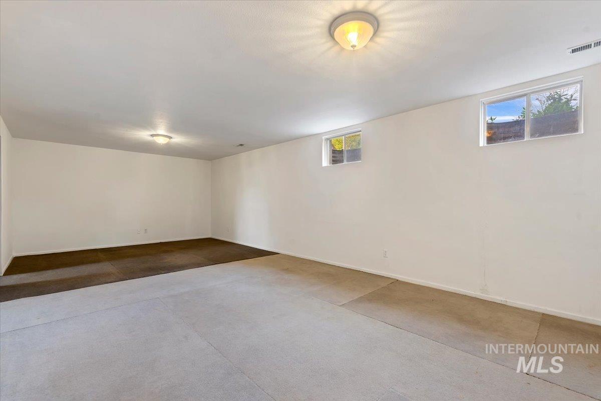 4828 W Kootenai Street Property Photo 21
