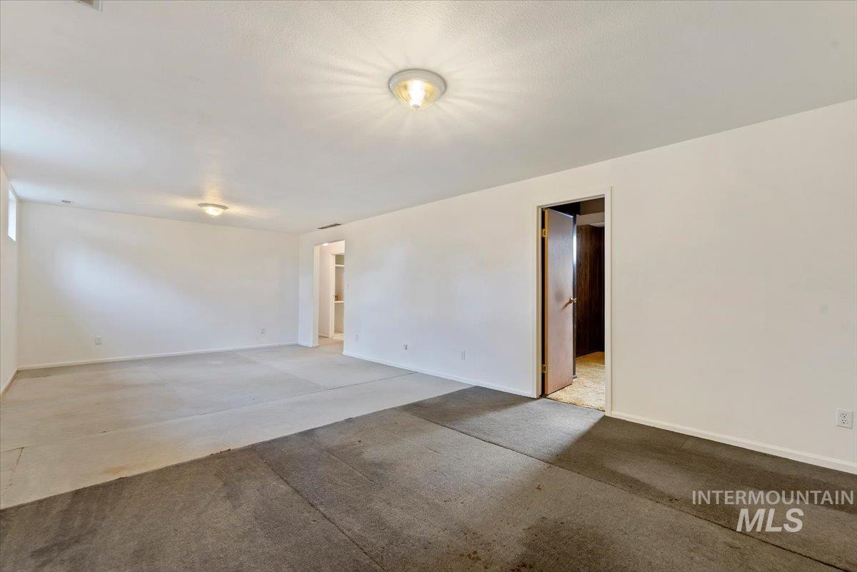 4828 W Kootenai Street Property Photo 22