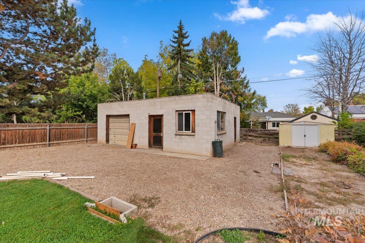 4828 W Kootenai Street Property Photo 30