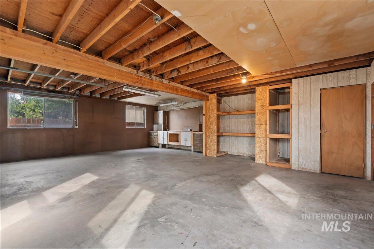 4828 W Kootenai Street Property Photo 32